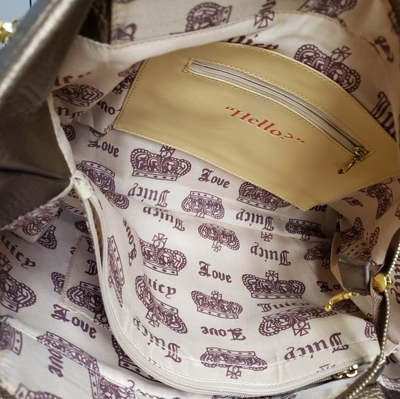 JUICY COUTURE UNIVERSITY - TRUST FUND GENERATION TOTE BAG. - Picture 5 of 10